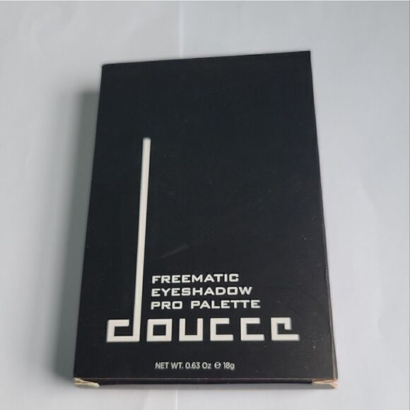 Doucce Freematic Eyeshadow Pro Palette - Picture 1 of 8